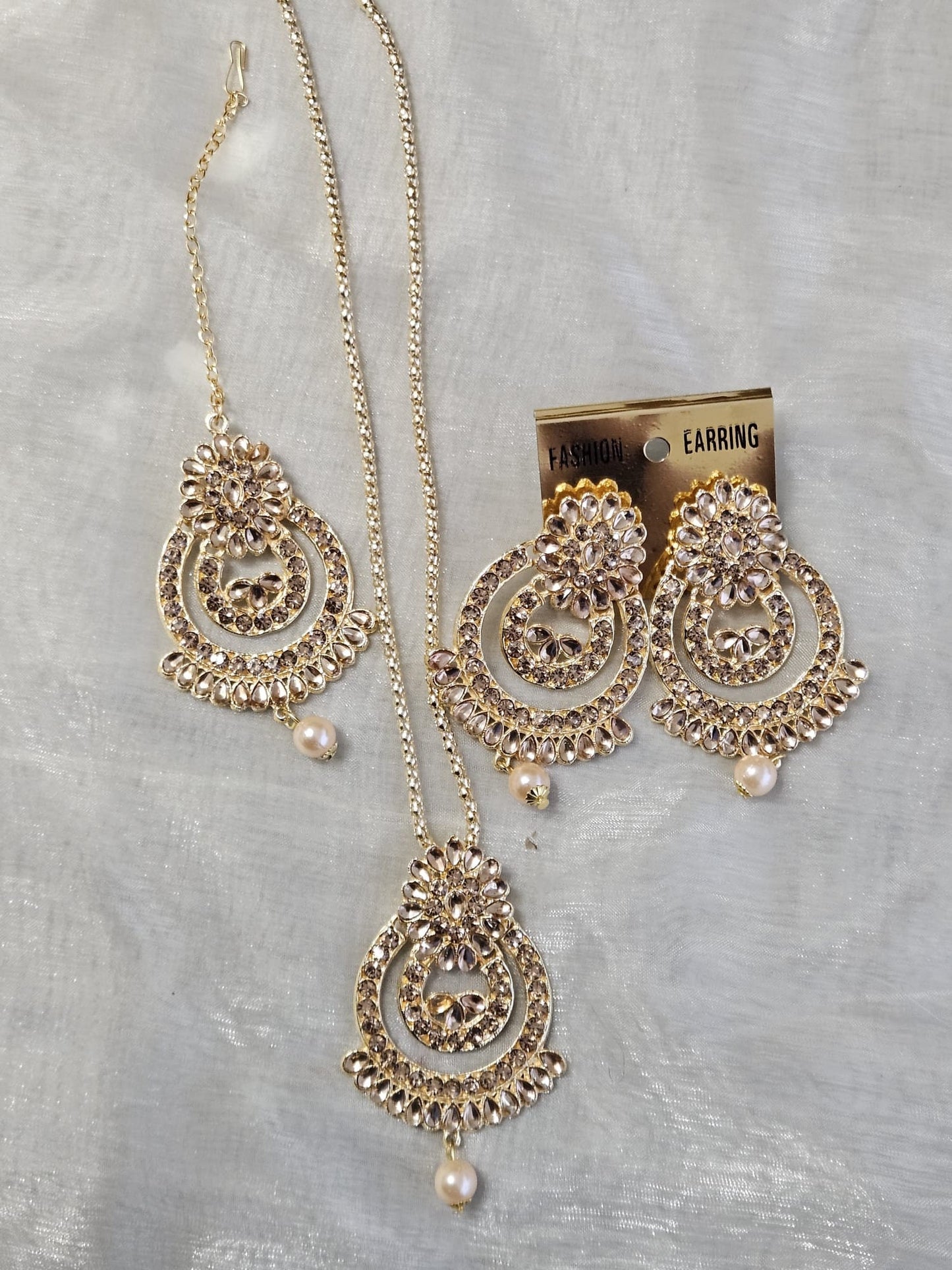 Girls Jewellery Pendant Set With Chain Champagne Stone