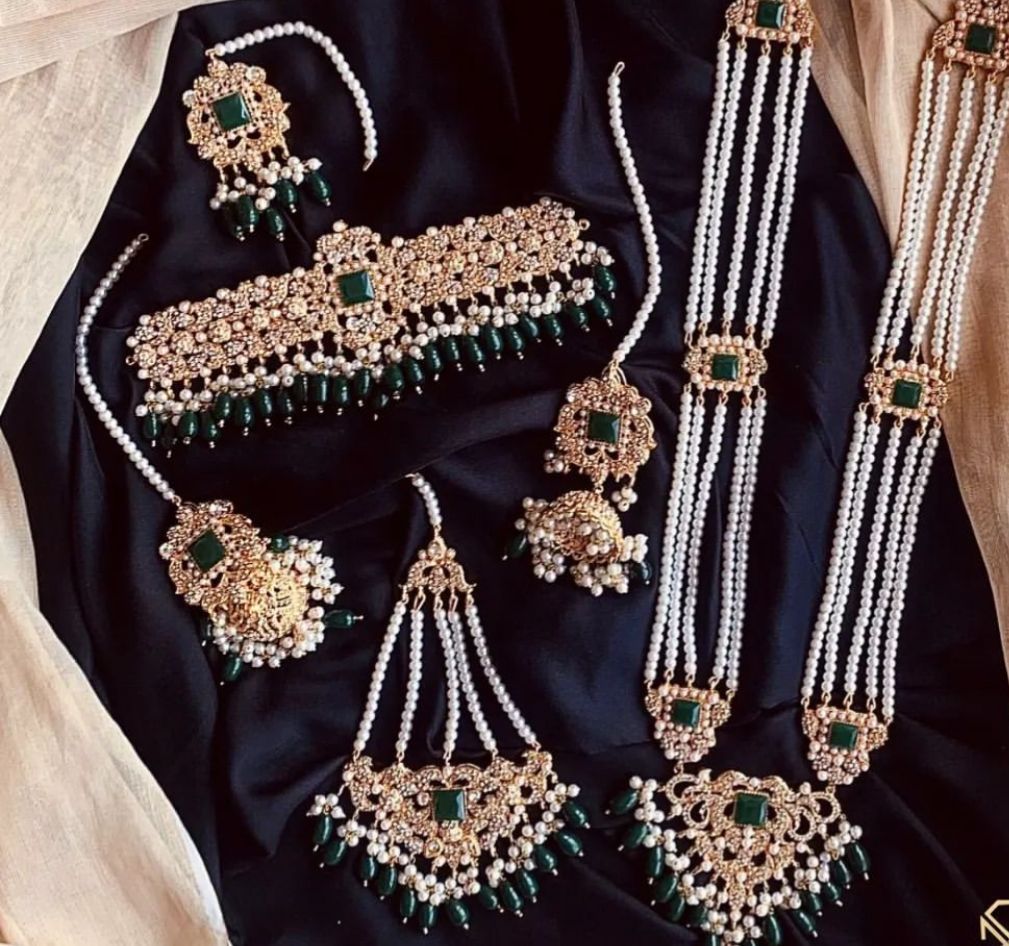 Pakistani Bridal Heavy Farshi Kundan Full Bridal Jhumkas Set