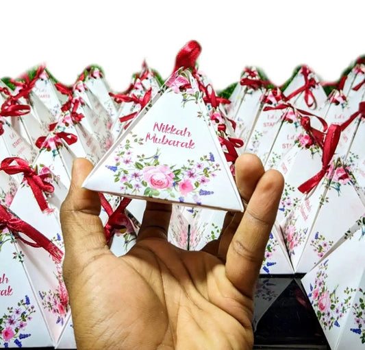 50 X White Flower Wedding Favour Boxes, Nikkah Mubarak Bid Box