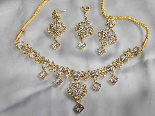Womens Fancy Kundan And Stones Style Jewellery Set