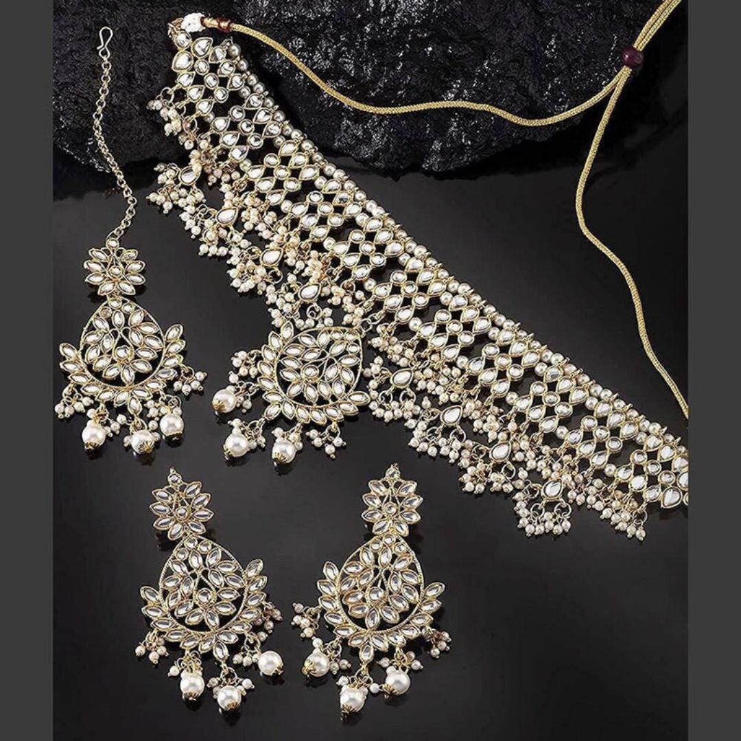 18K Gold Plated Traditional Etnico Kundan Pearl Studded Jewellery Set